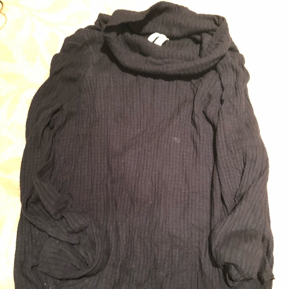 Black cotton cowlneck sweater